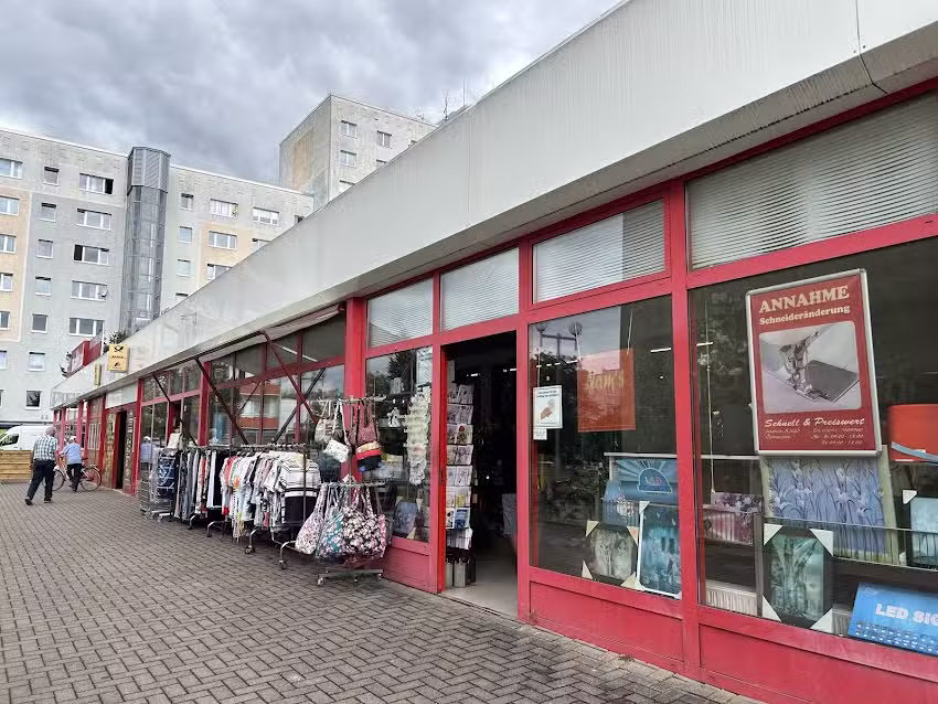 NAM&rsquo;S Textilien und Schneiderver&auml;nderung