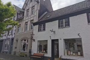 Nessi&rsquo;s Exclusive &Auml;nderungsscheiderei