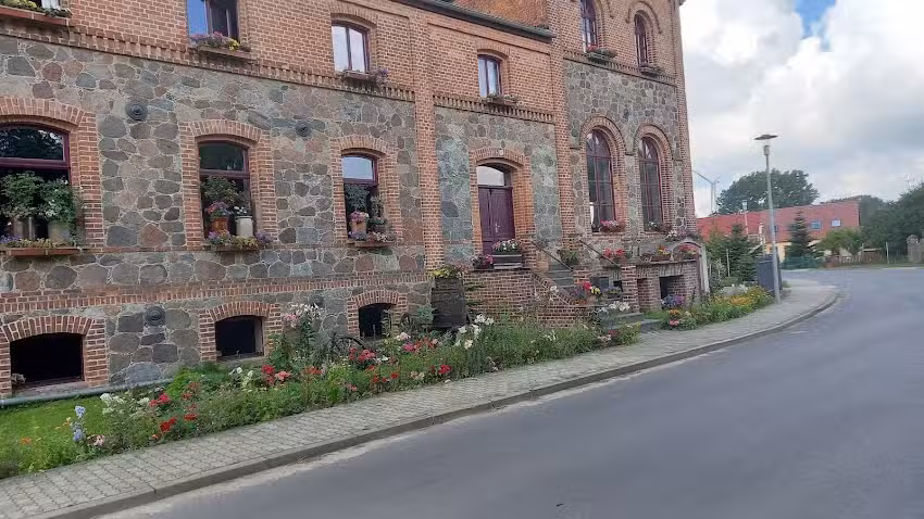 Orlova Oxana &ndash; &Auml;nderungsschneiderei