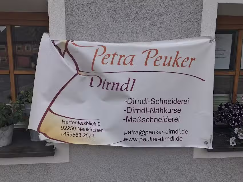 Petra Peuker Dirndl