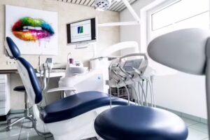 Praxisklinik Dr. Schneider & Kollegen | Zahnarzt Lehrte