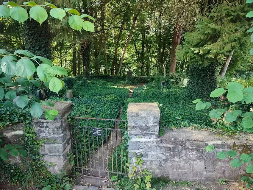 Privatfriedhof Familie Schneider