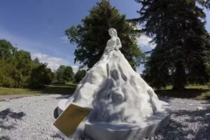 Romy Schneider Denkmal