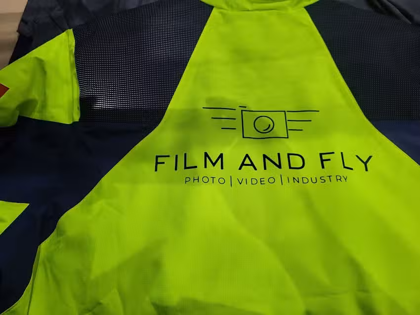 S T I C K E R E I -SCHNEIDEREI-TEXTILDRUCK-KATSARAS