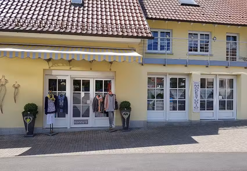 Sandras Modestudio Schneiderei Damenmode
