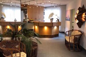 Sanfte Zahnheilkunde am Staffelsee &ndash; Dr. Sudeeda Schneider Dr. Paul Schneider