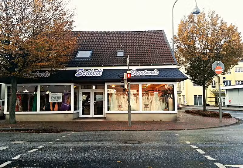 Scarlett &ndash; Brautmoden, Abendmode & &Auml;nderungsschneiderei