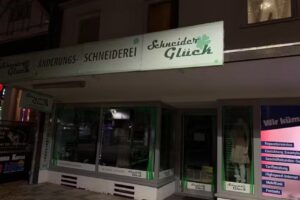 Schneider Gl&uuml;ck