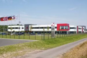 Schneider GmbH & Co. KG