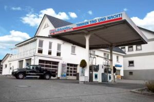 Schneider Kfz-Meisterbetrieb Tankstelle Gästehaus