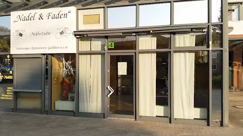 Schneiderei Nadel und Faden Teuchert