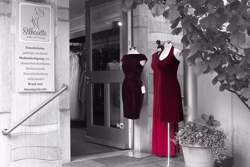 SILHOUETTE COUTURE by Tatjana L&ouml;wen