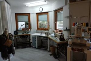 Styra | &Auml;nderungsn&auml;herei und Ledermanufaktur