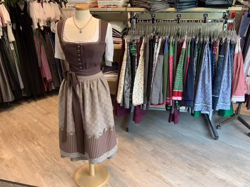 Tracht und Mode Schneider