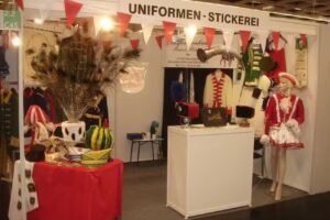 Uniformhaus R&uuml;tten