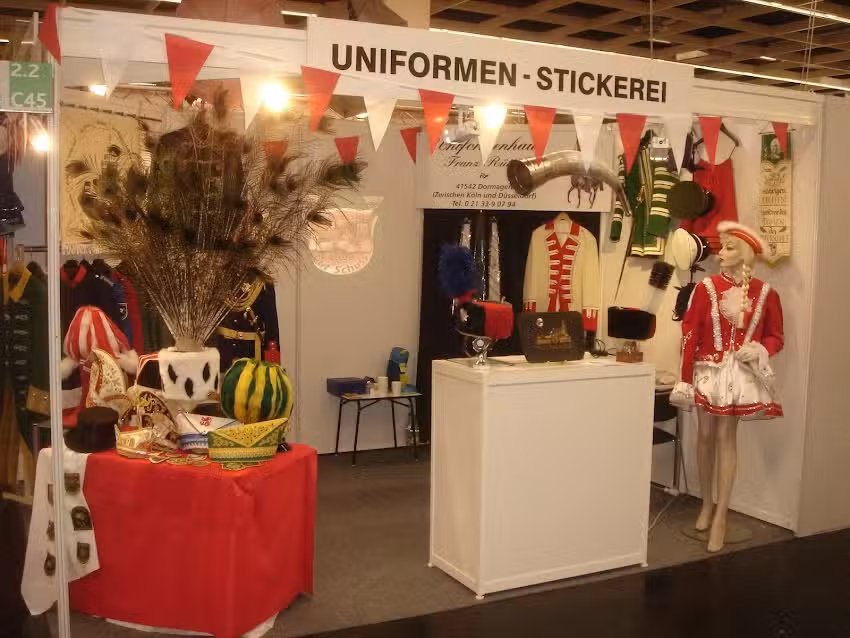 Uniformhaus R&uuml;tten