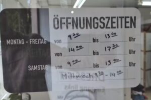 Vollreinigung Dress Fit &Auml;nderungsschneiderei