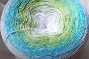 Wolle und Garne by Ingrid Schneider