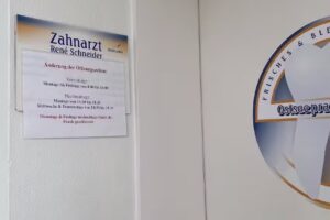 Zahnarzt René Schneider